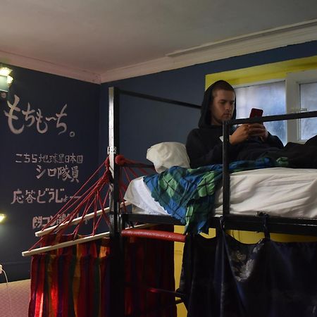 Harmony Backpackers Hostel باتومي المظهر الخارجي الصورة